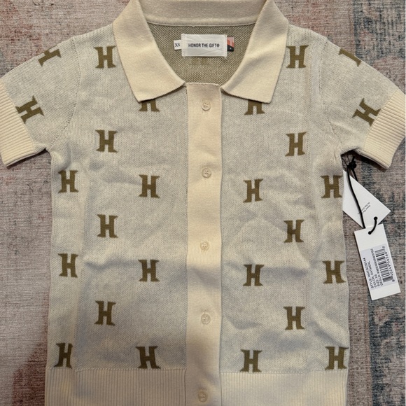 NWT- Honor the Gift Monogram Polo - Picture 4 of 5